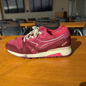 Diadora N9000